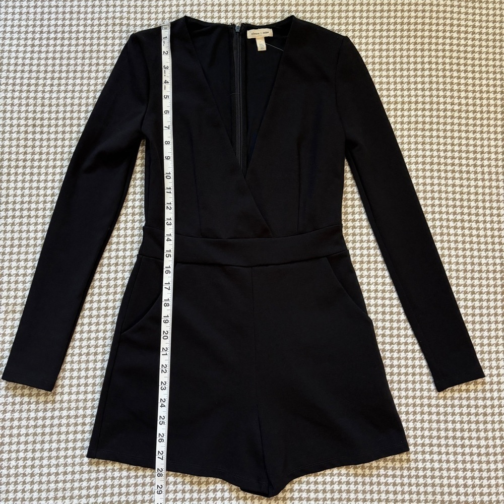 Urban Outfitters | Silence + Noise Deep V Romper - Picture 13 of 16